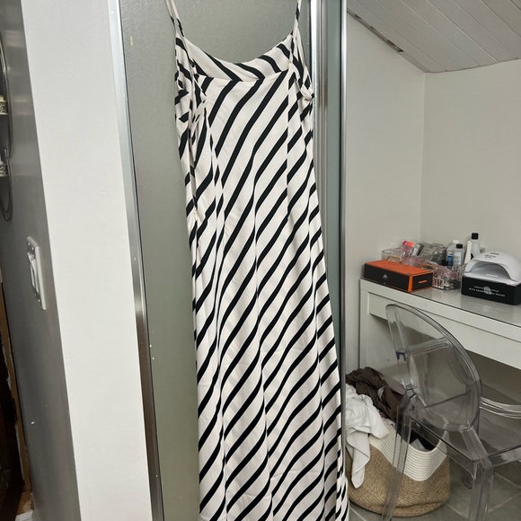 Dynamite Scoop Neck Slip Dress - Picture 3 of 5